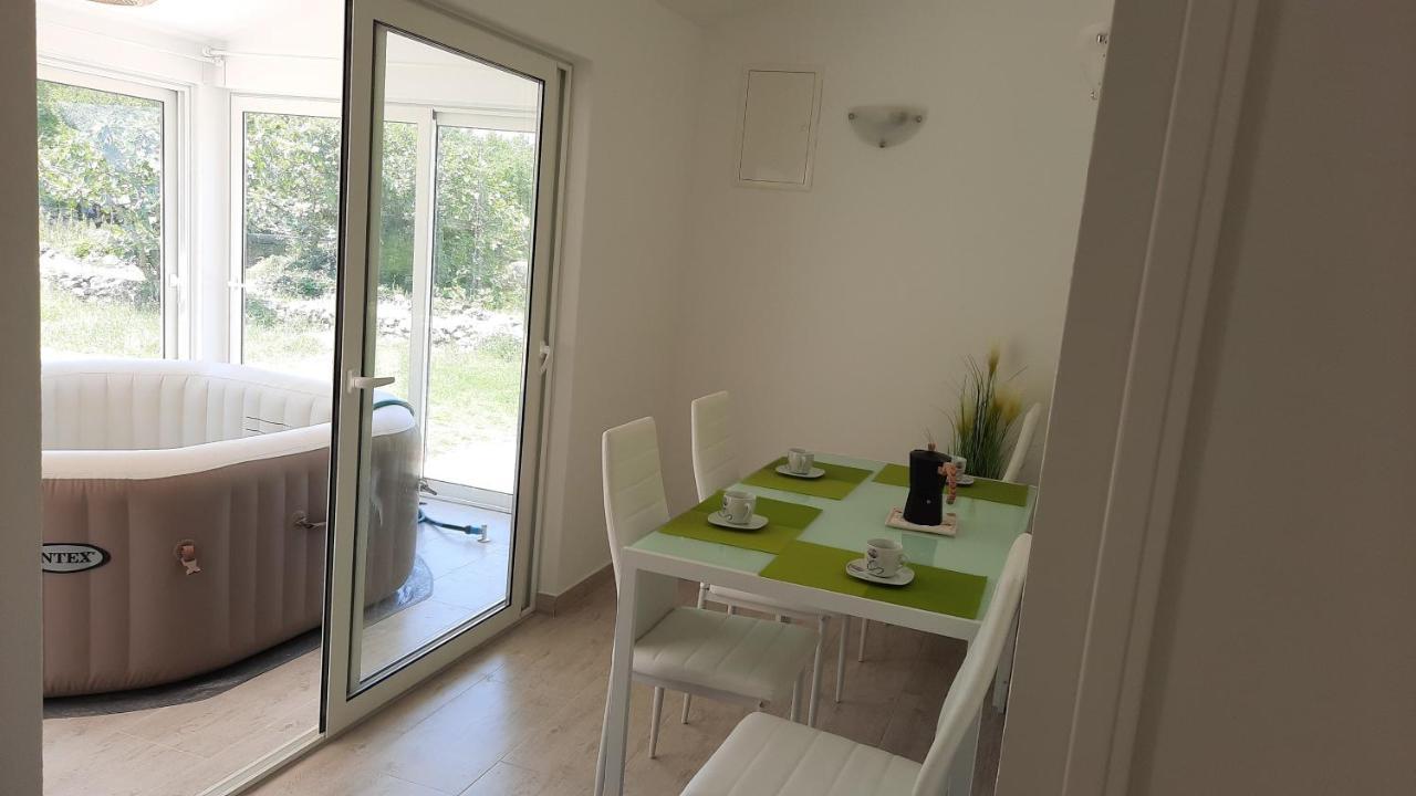 Sveti Ivan Dobrinjski Holiday House Vela Vrta מראה חיצוני תמונה